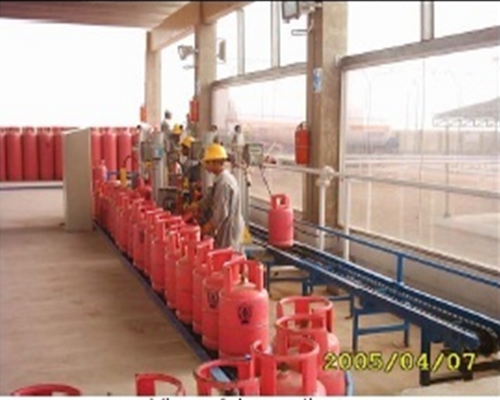 Cylinder filling equipment inside a plant